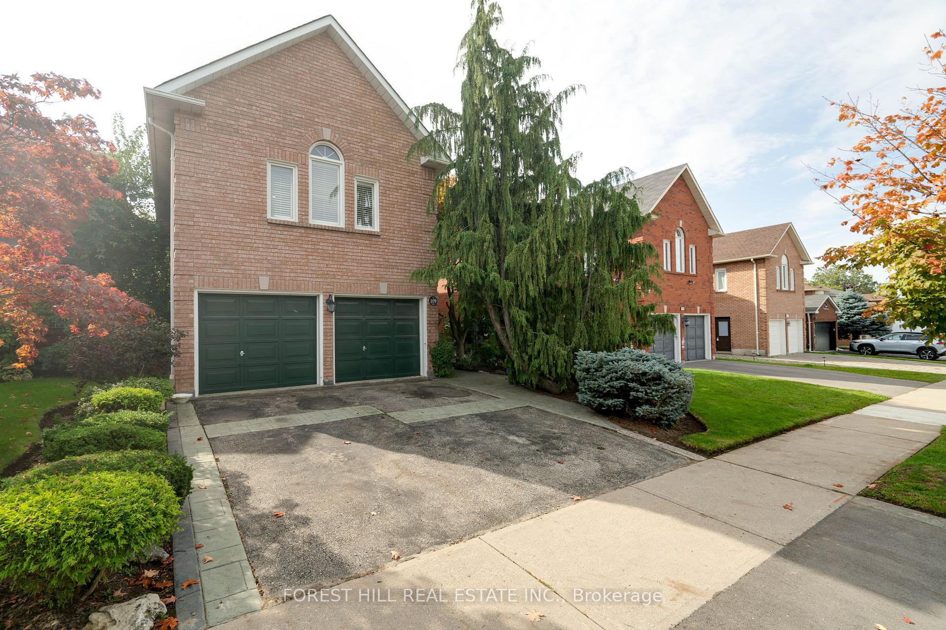 Front of 109 Downing Boulevard