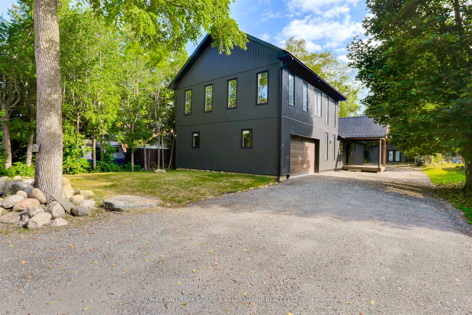 Front of 2041 Lilac Drive