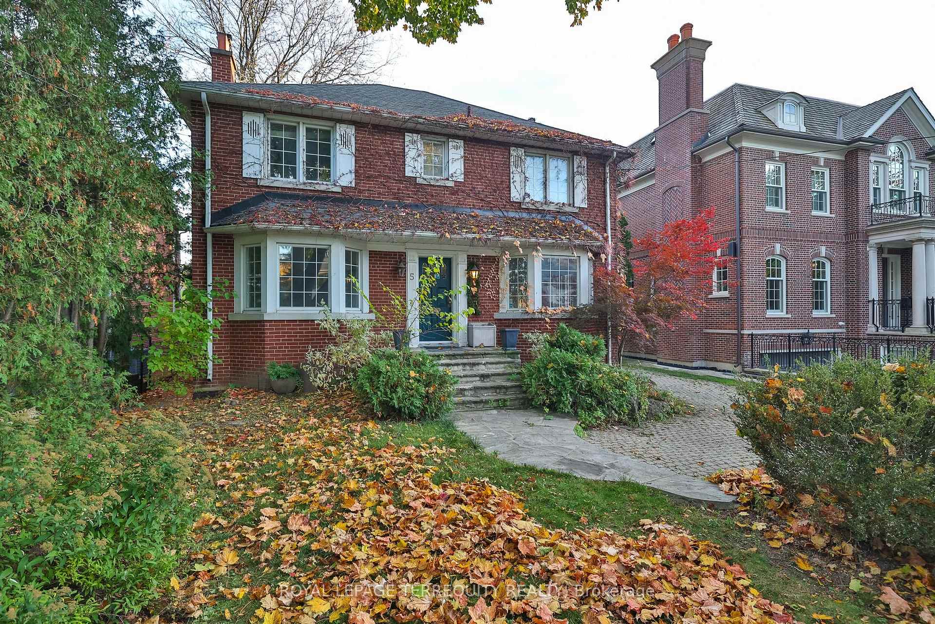 Photo 3 of 5 Apsley Road, Toronto, Bedford Park-Nortown — HOMEH
