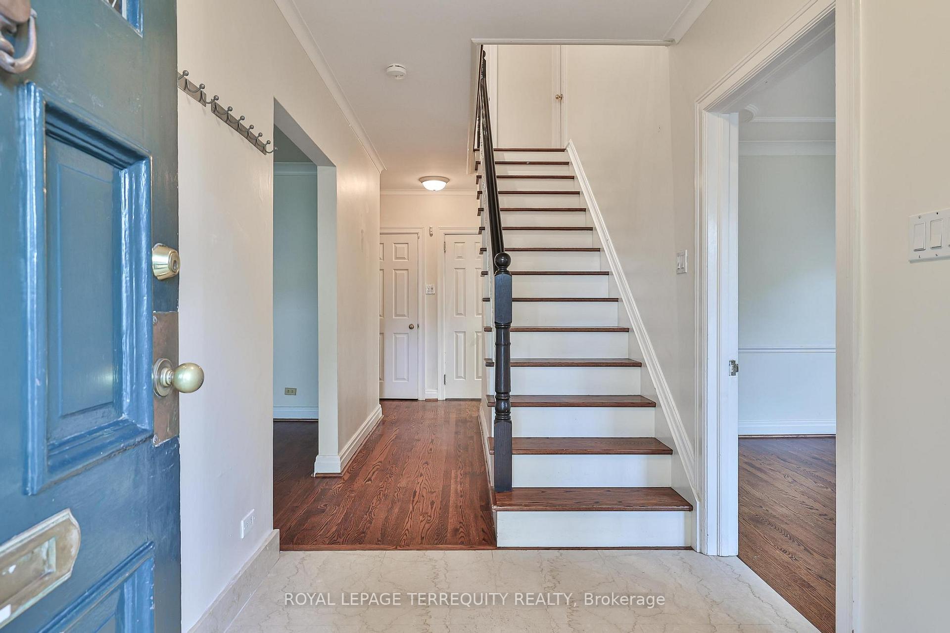 Photo 6 of 5 Apsley Road, Toronto, Bedford Park-Nortown — HOMEH