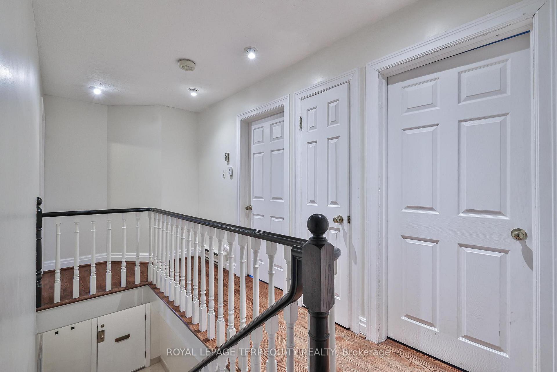 Photo 32 of 5 Apsley Road, Toronto, Bedford Park-Nortown — HOMEH