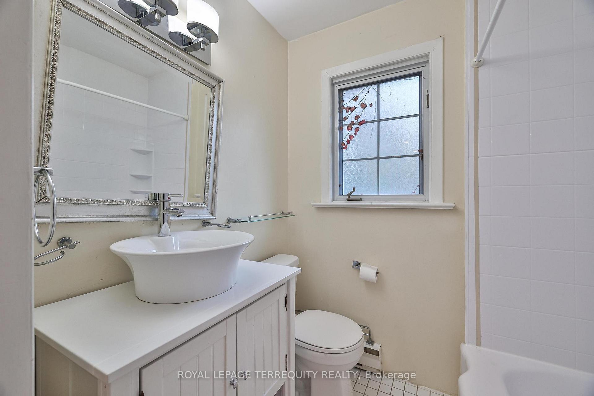 Photo 21 of 5 Apsley Road, Toronto, Bedford Park-Nortown — HOMEH