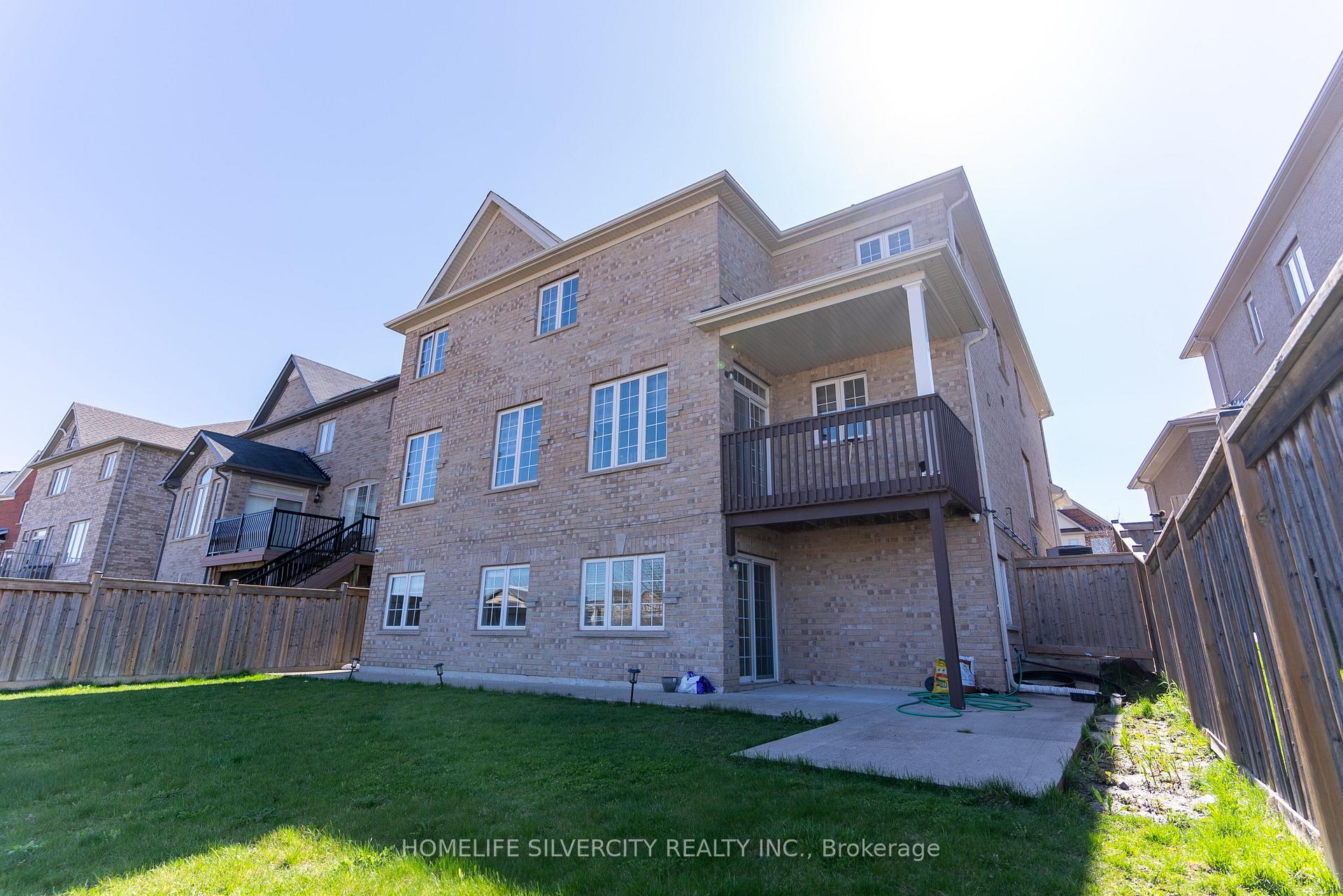 Photo 38 of 73 Pathway Drive, Brampton, Credit Valley — HOMEH