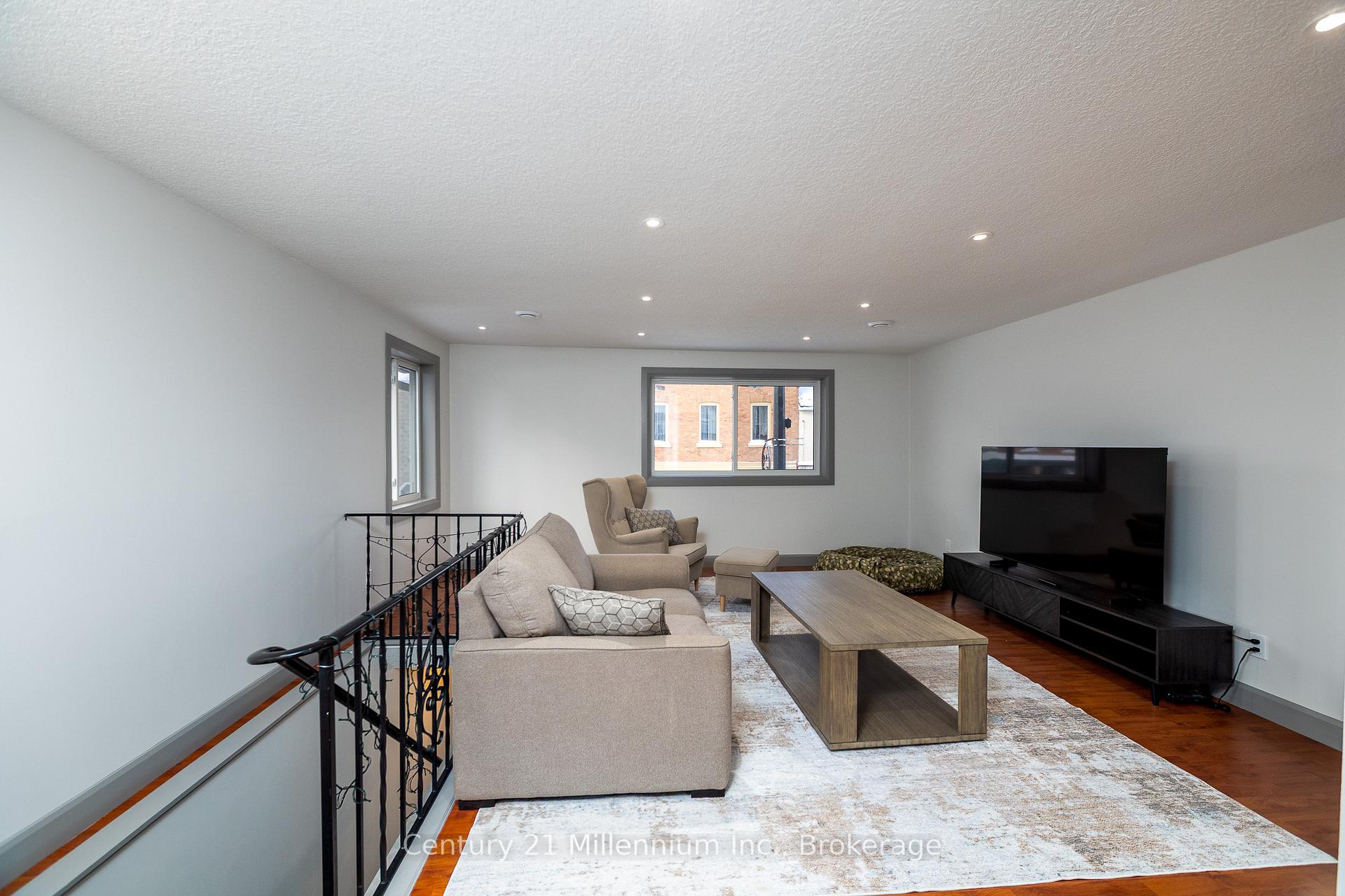 Photo 11 of Unit B, 413 Queen Street, Arran-Elderslie — HOMEH