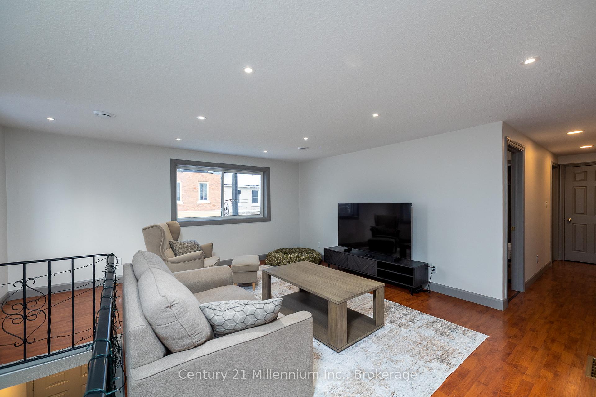 Photo 12 of Unit B, 413 Queen Street, Arran-Elderslie — HOMEH