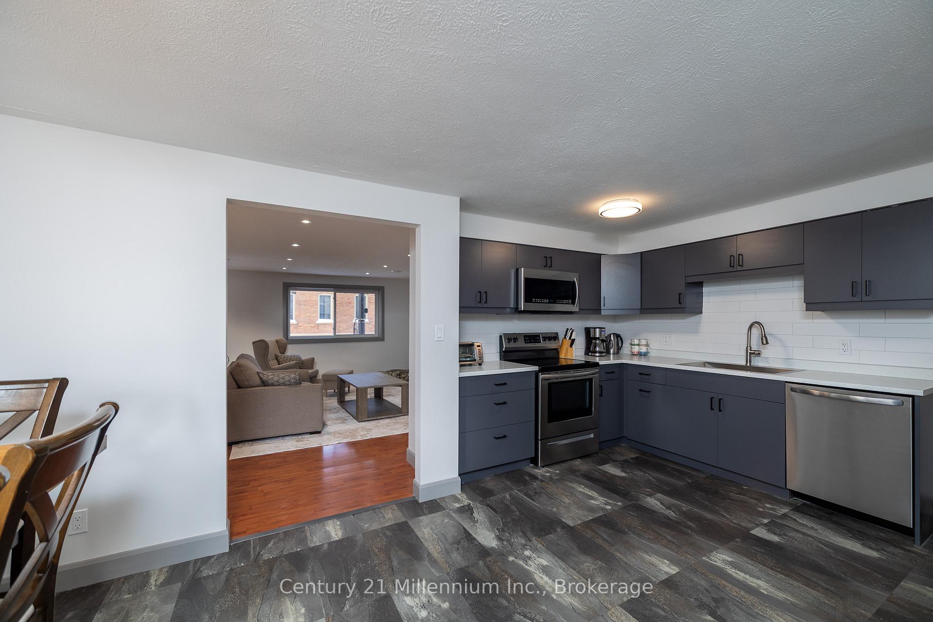 Photo 14 of Unit B, 413 Queen Street, Arran-Elderslie — HOMEH
