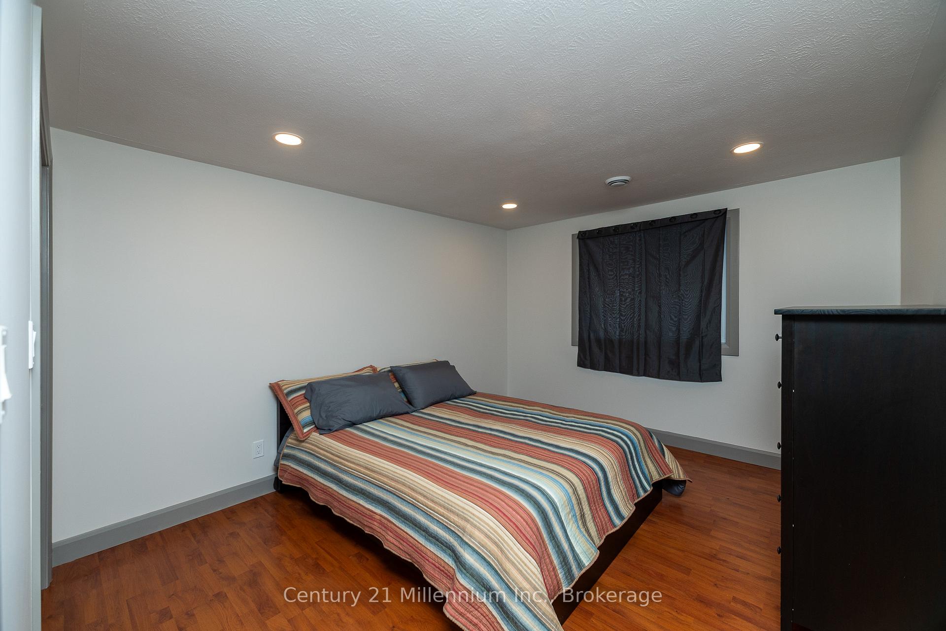 Photo 19 of Unit B, 413 Queen Street, Arran-Elderslie — HOMEH