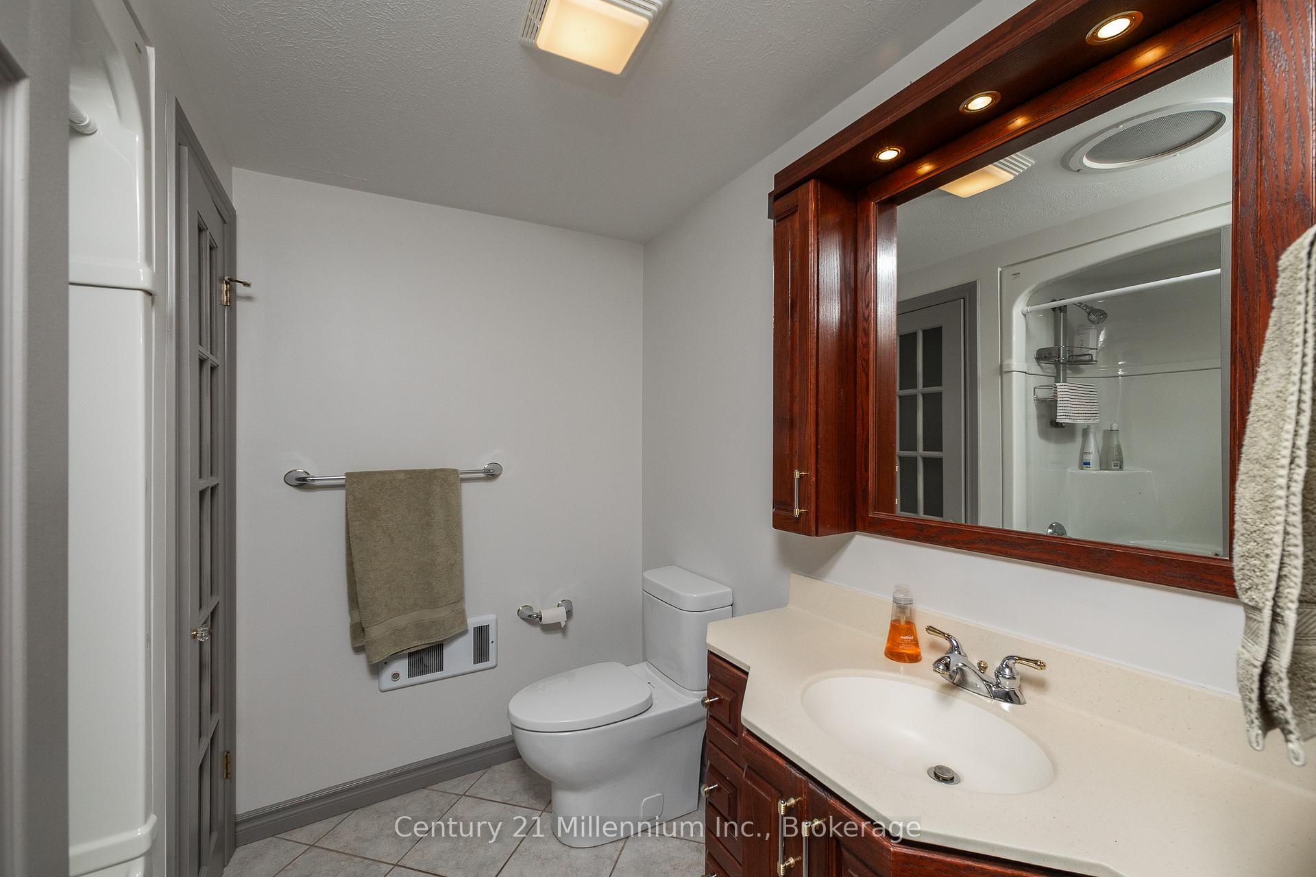 Photo 23 of Unit B, 413 Queen Street, Arran-Elderslie — HOMEH