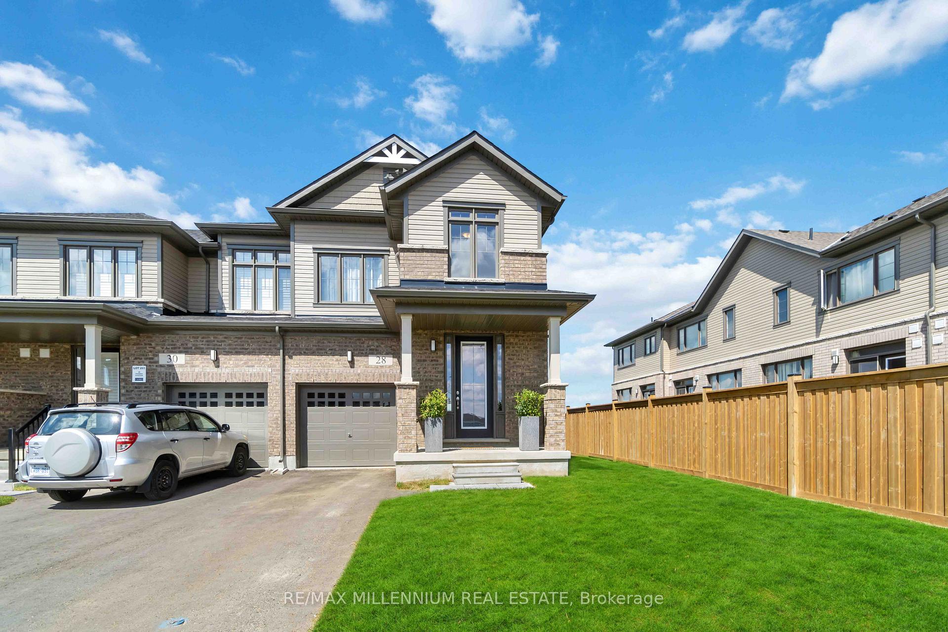 Photo 2 of 28 Freedom Crescent, Hamilton, Mount Hope — HOMEH