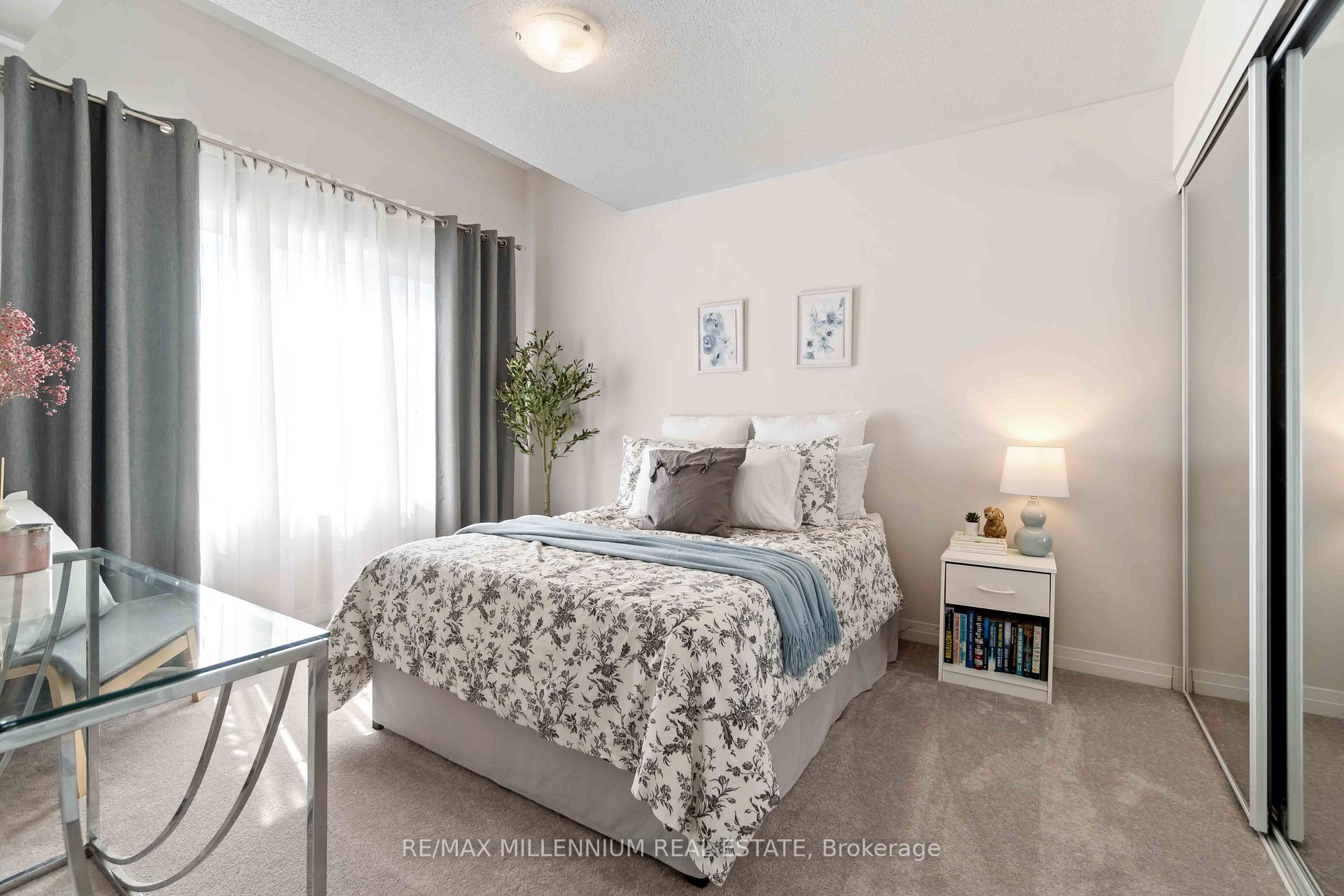 Photo 27 of 28 Freedom Crescent, Hamilton, Mount Hope — HOMEH