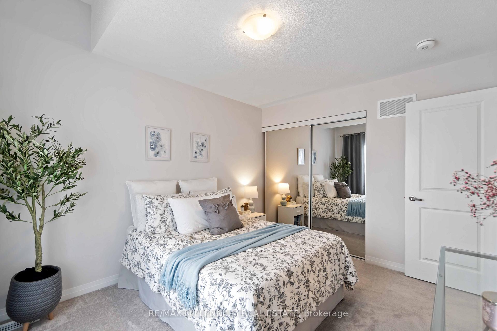 Photo 26 of 28 Freedom Crescent, Hamilton, Mount Hope — HOMEH