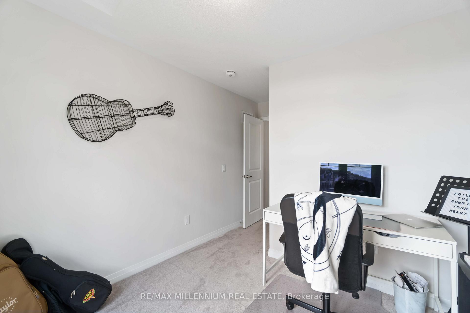 Photo 30 of 28 Freedom Crescent, Hamilton, Mount Hope — HOMEH
