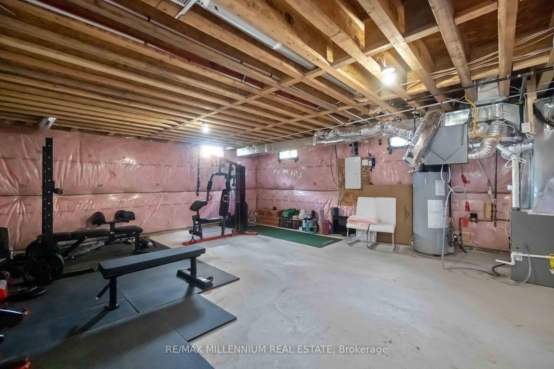 Photo 35 of 28 Freedom Crescent, Hamilton, Mount Hope — HOMEH