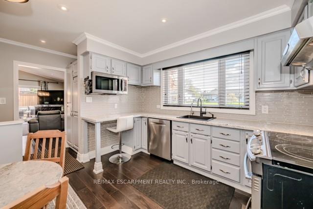 Photo 8 of 131 Green Road, Hamilton, Stoney Creek — HOMEH