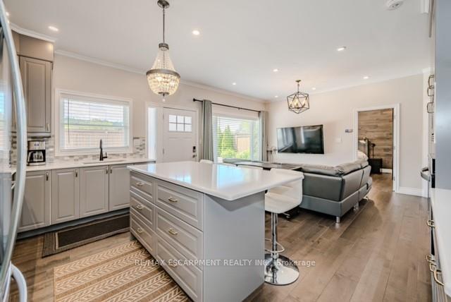 Photo 21 of 131 Green Road, Hamilton, Stoney Creek — HOMEH