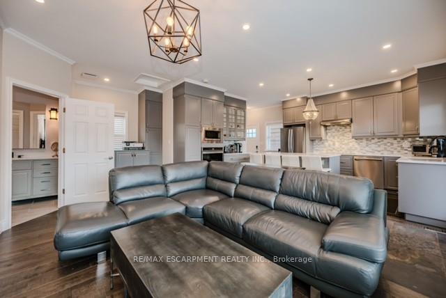 Photo 23 of 131 Green Road, Hamilton, Stoney Creek — HOMEH