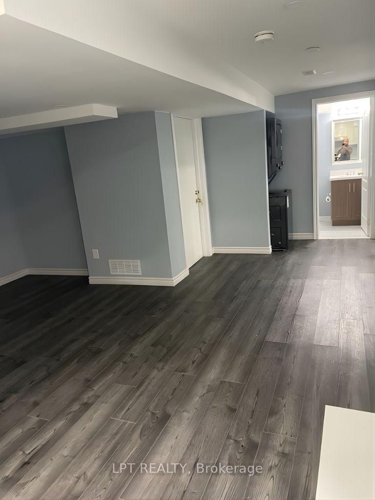 Photo 3 of Unit Basement, 17 Hollowgrove Boulevard, Brampton, Vales of Castlemore — HOMEH