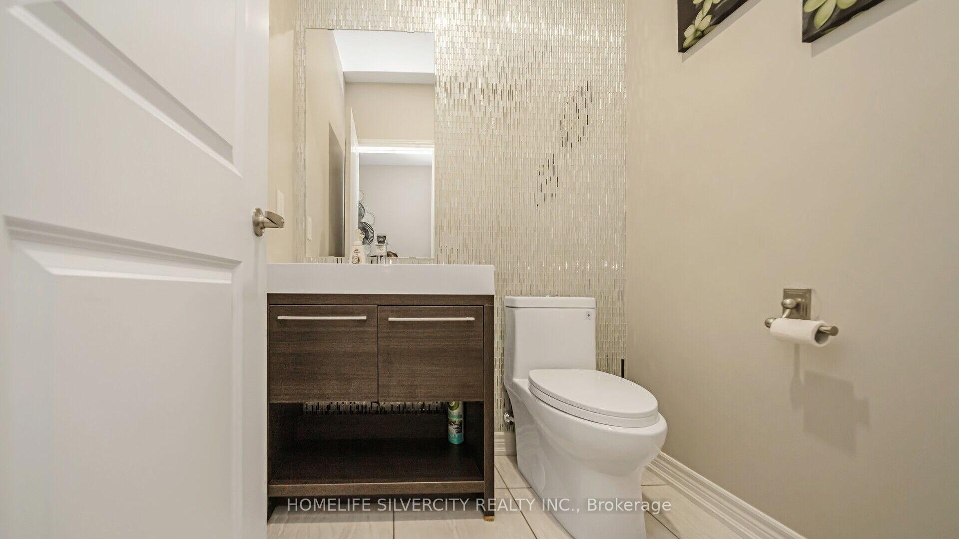 Photo 17 of 62 Card Lumber Crescent, Vaughan, Kleinburg — HOMEH