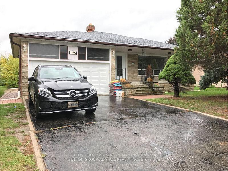 Front of 129 Crestwood Road