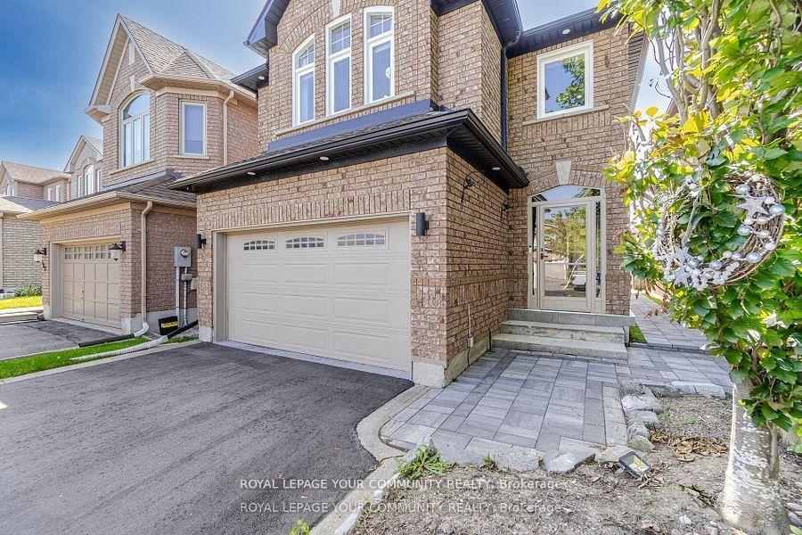 Photo 2 of 178 Sylwood Crescent, Vaughan, Maple — HOMEH