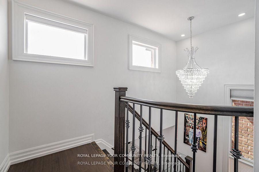 Photo 16 of 178 Sylwood Crescent, Vaughan, Maple — HOMEH