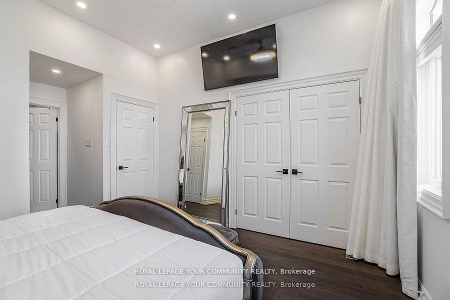 Photo 14 of 178 Sylwood Crescent, Vaughan, Maple — HOMEH