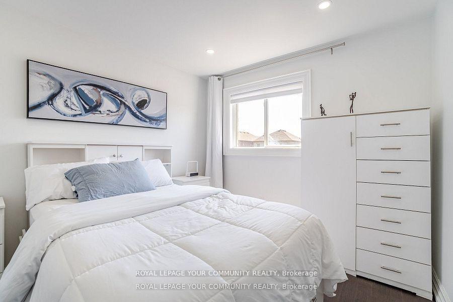 Photo 17 of 178 Sylwood Crescent, Vaughan, Maple — HOMEH