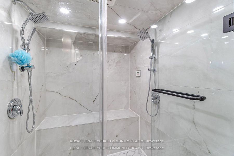 Photo 25 of 178 Sylwood Crescent, Vaughan, Maple — HOMEH