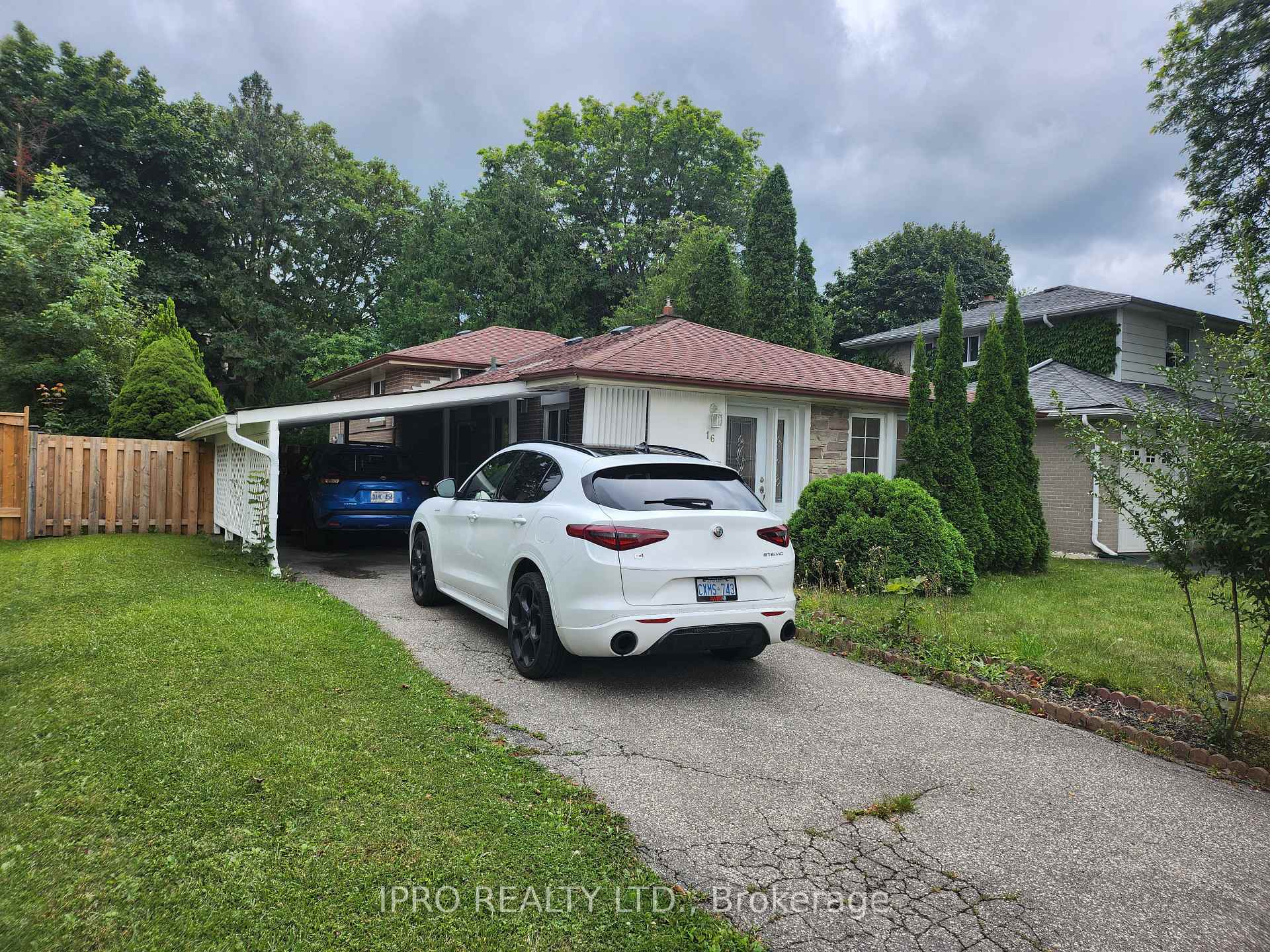 Front of 16 Cresthaven Drive