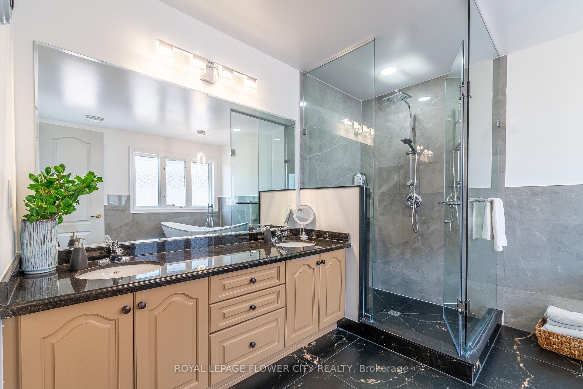 Photo 22 of 24 Upper Ridge Crescent, Brampton, Brampton East — HOMEH
