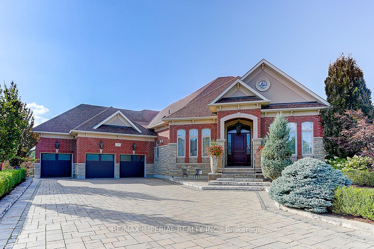 Front of 39 Fiorello Court