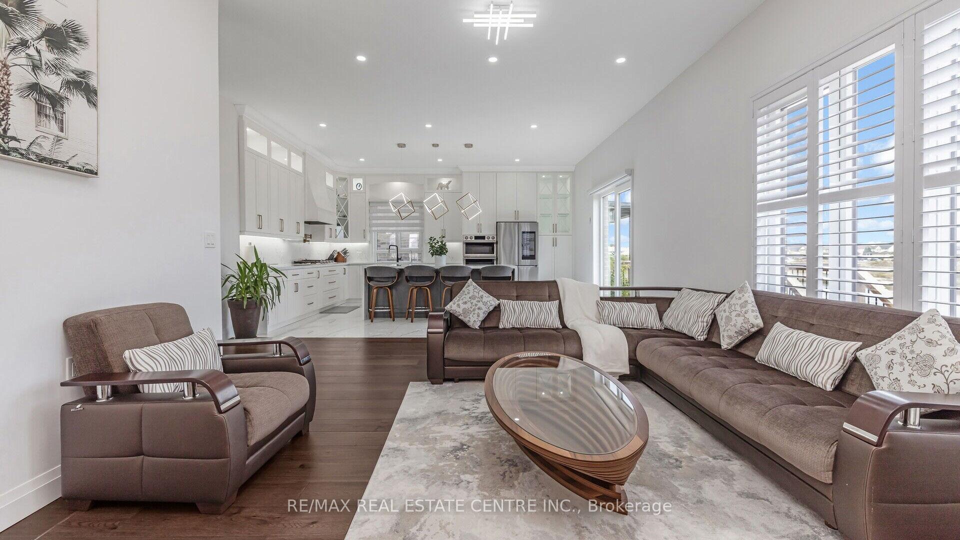 Photo 22 of 64 Grandville Circle, Brant, Paris — HOMEH