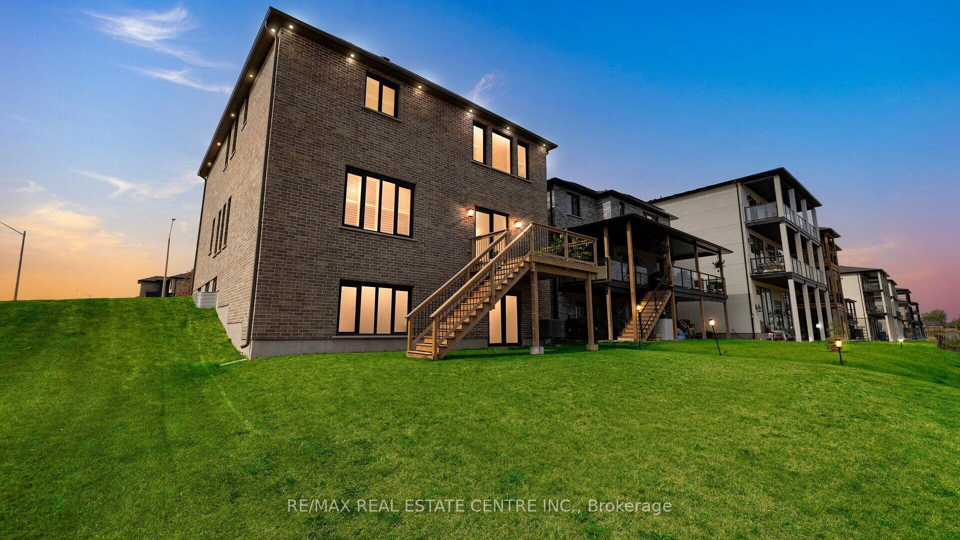 Photo 35 of 64 Grandville Circle, Brant, Paris — HOMEH