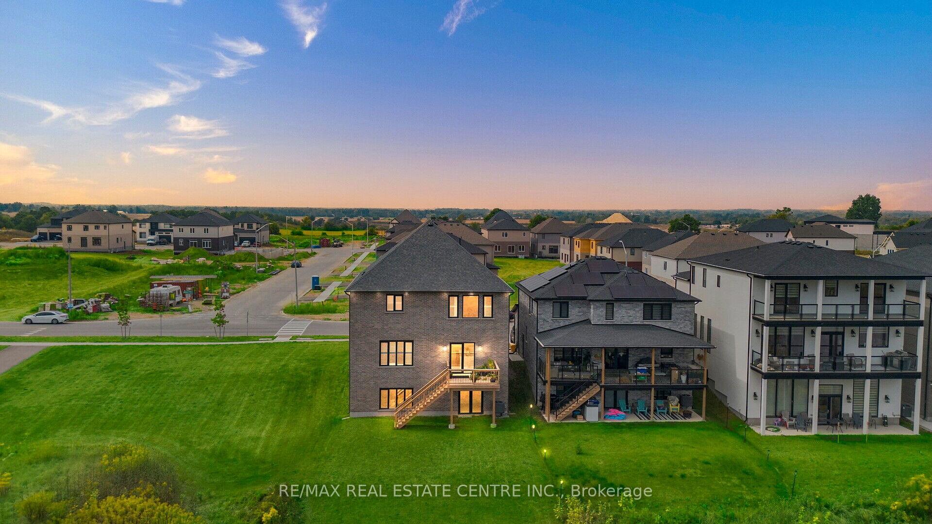 Photo 39 of 64 Grandville Circle, Brant, Paris — HOMEH