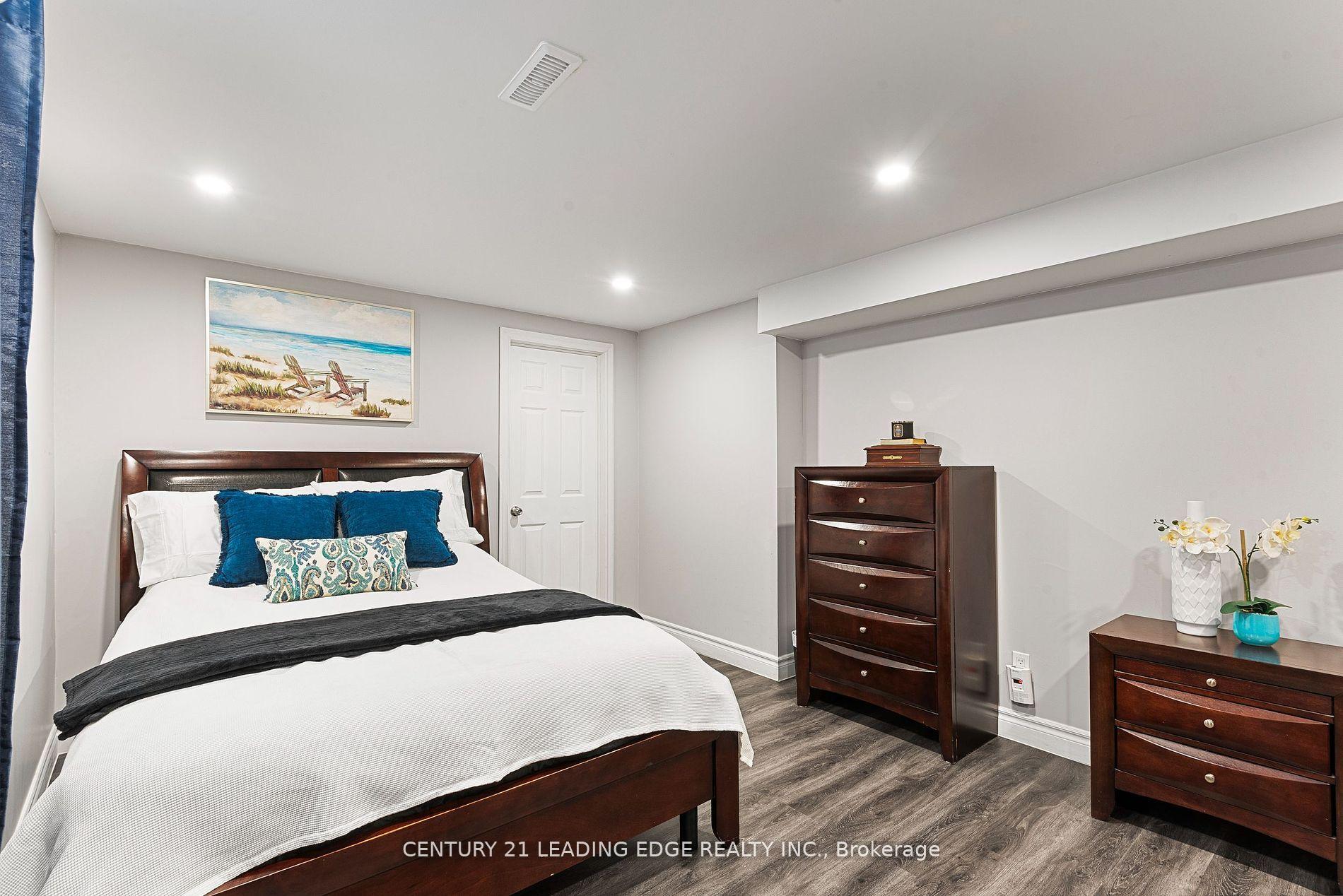 Photo 32 of 60 Forest Heights, Whitby, Pringle Creek — HOMEH