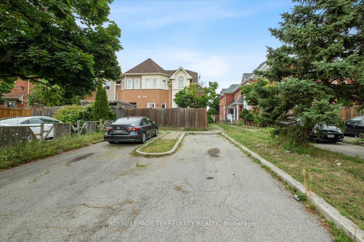 Front of 69 Shady Pine Circle