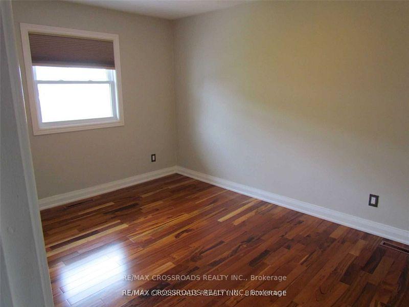 Photo 7 of Unit Upper, 89 Irene Avenue, Hamilton, Stoney Creek — HOMEH