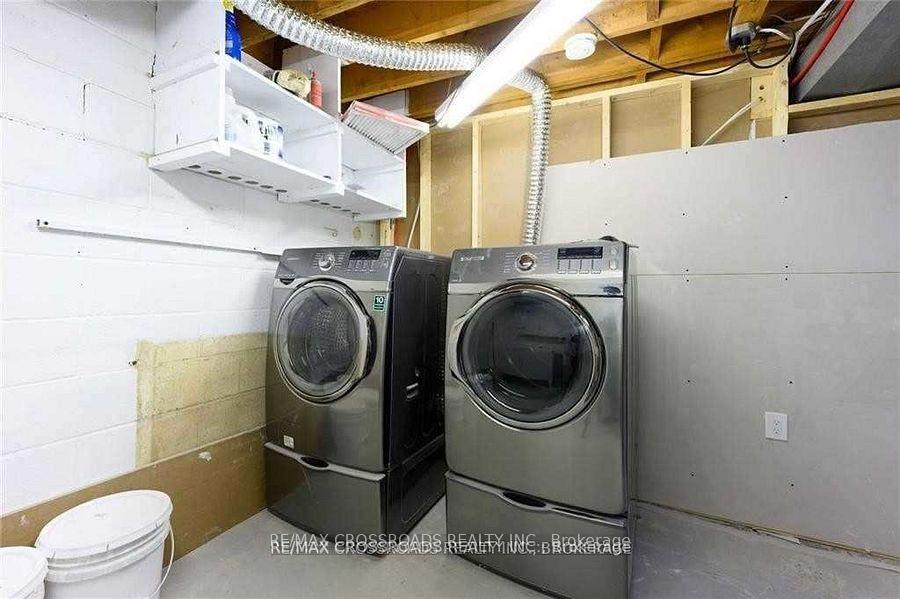 Photo 10 of Unit Upper, 89 Irene Avenue, Hamilton, Stoney Creek — HOMEH