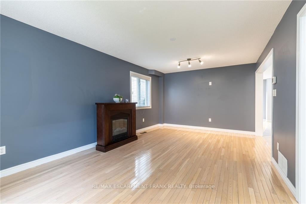 Photo 4 of 53 Dulgaren Street, Hamilton, Eleanor — HOMEH