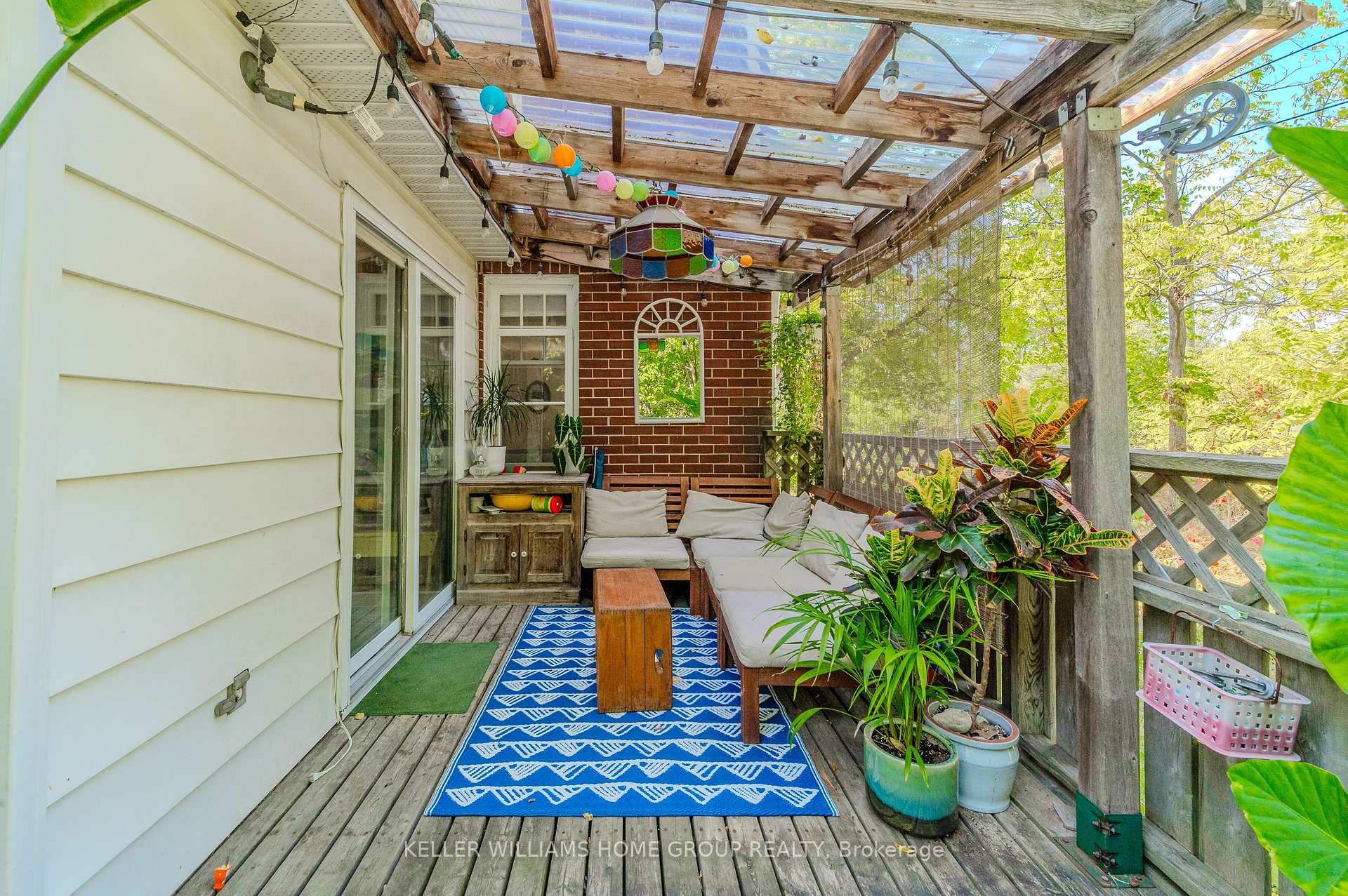 Photo 25 of 18 Roslin Avenue N, Waterloo — HOMEH
