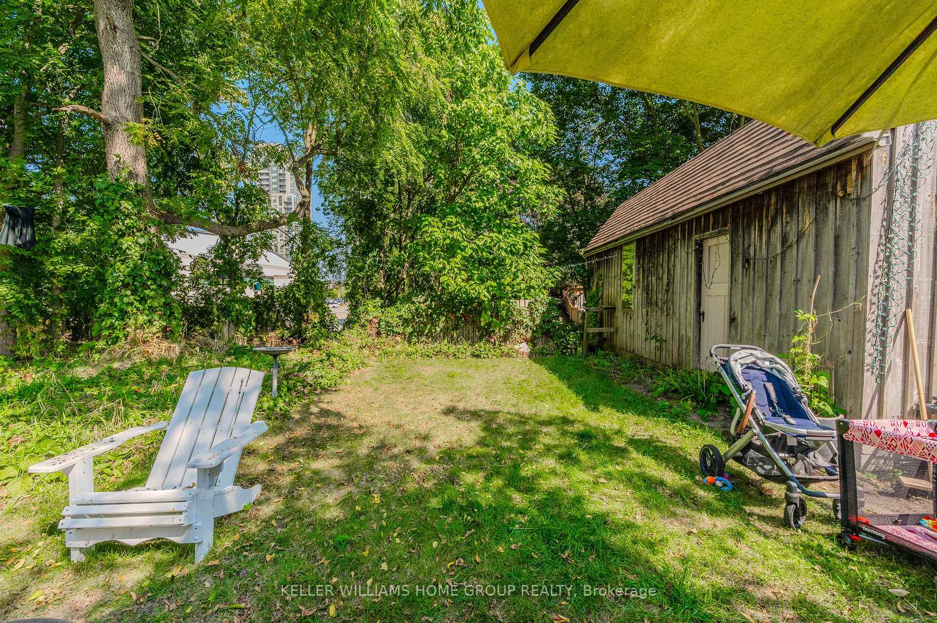 Photo 29 of 18 Roslin Avenue N, Waterloo — HOMEH