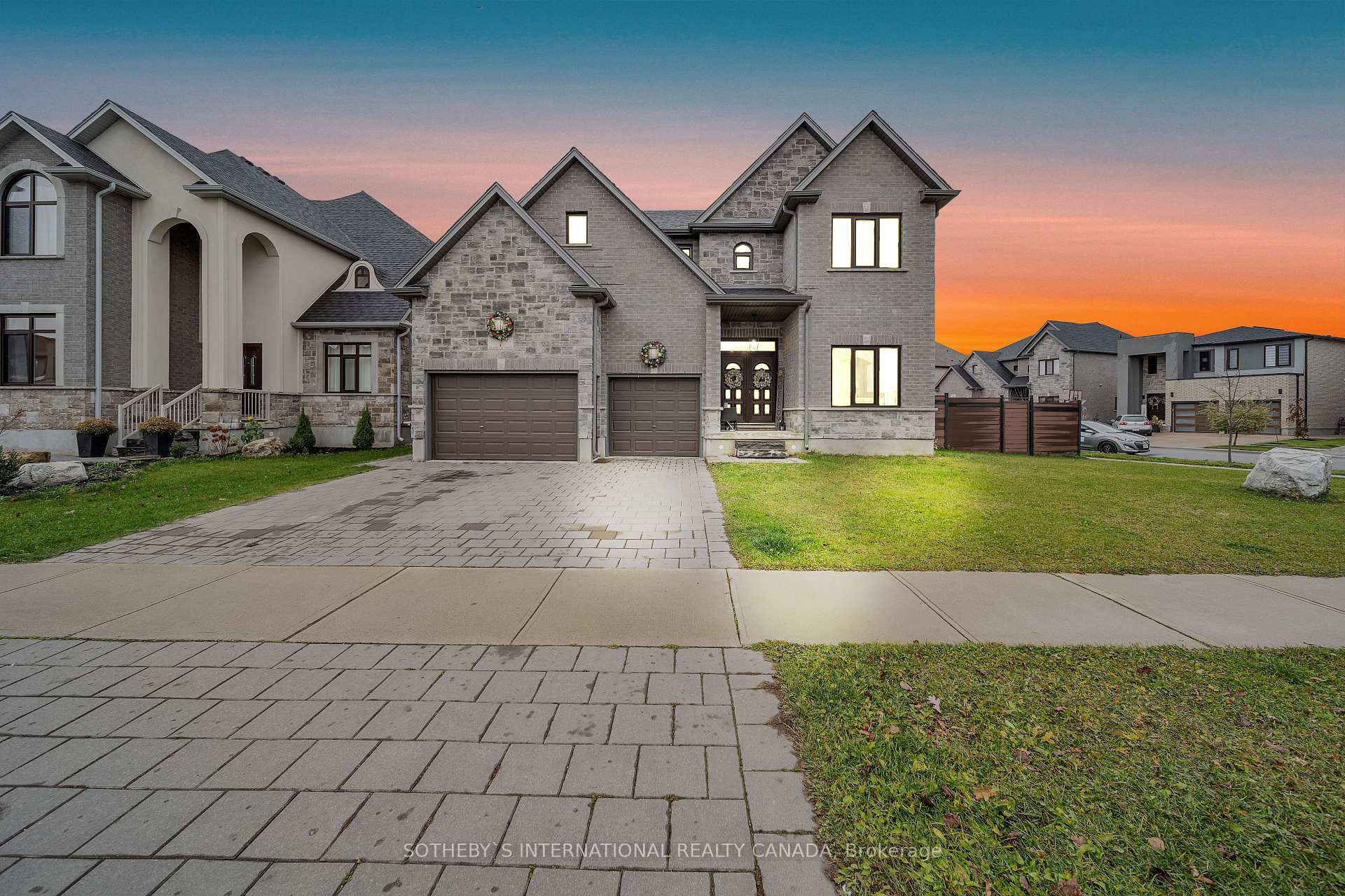 Front of 1 Grandville Circle
