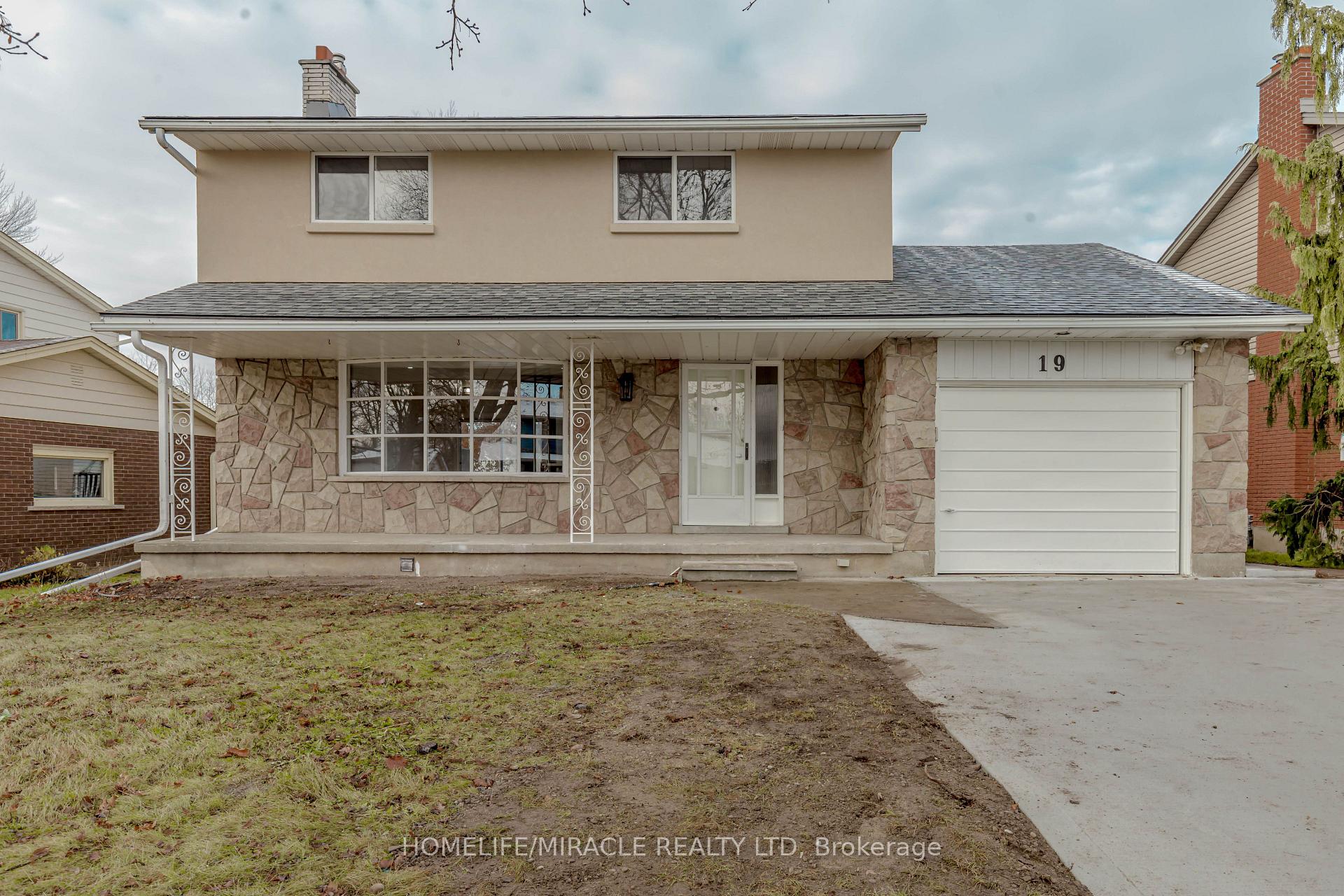 Front of 19 Niagara Road