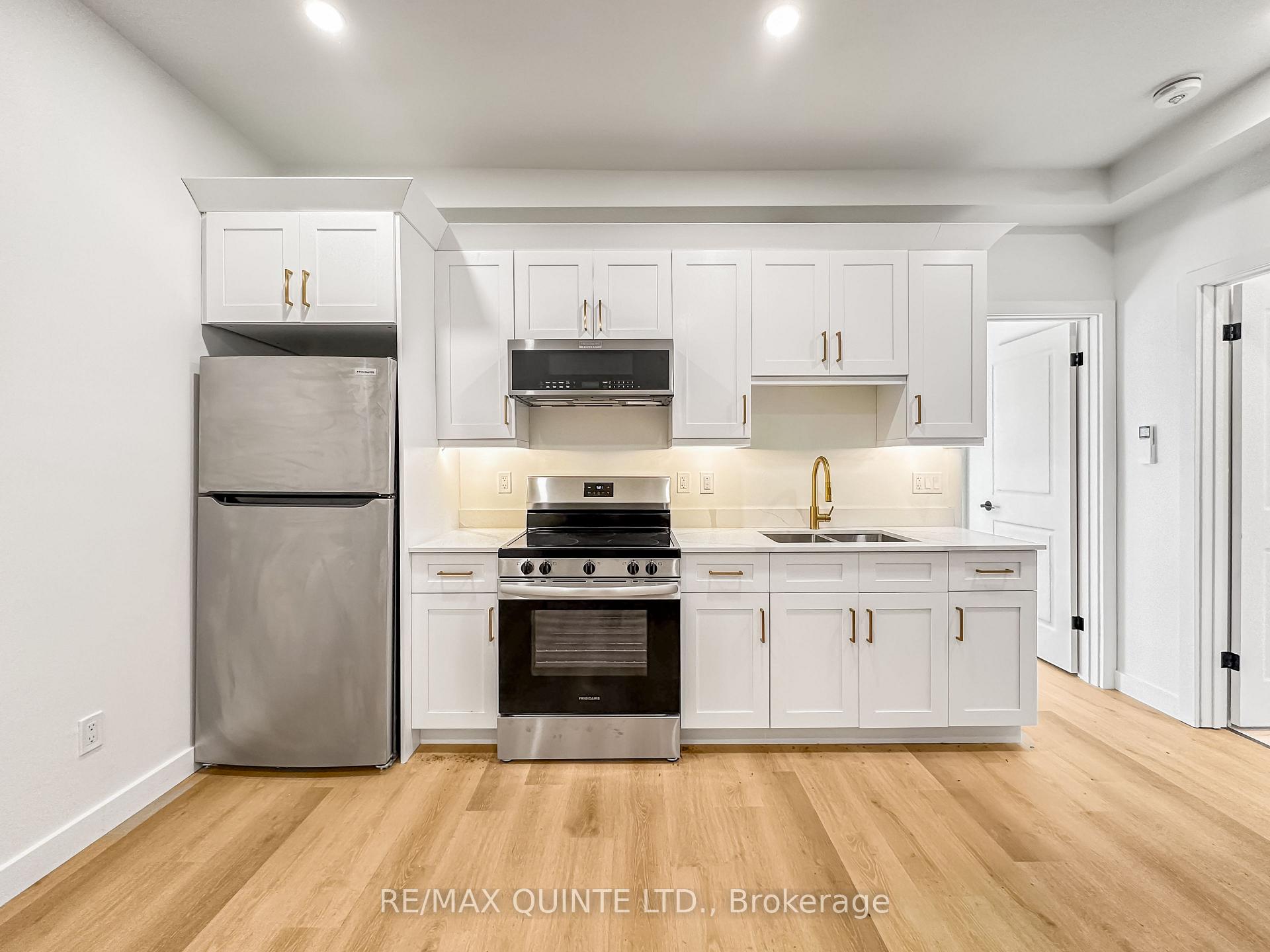 Photo 7 of 256 Coleman Street, Belleville, Belleville Ward — HOMEH