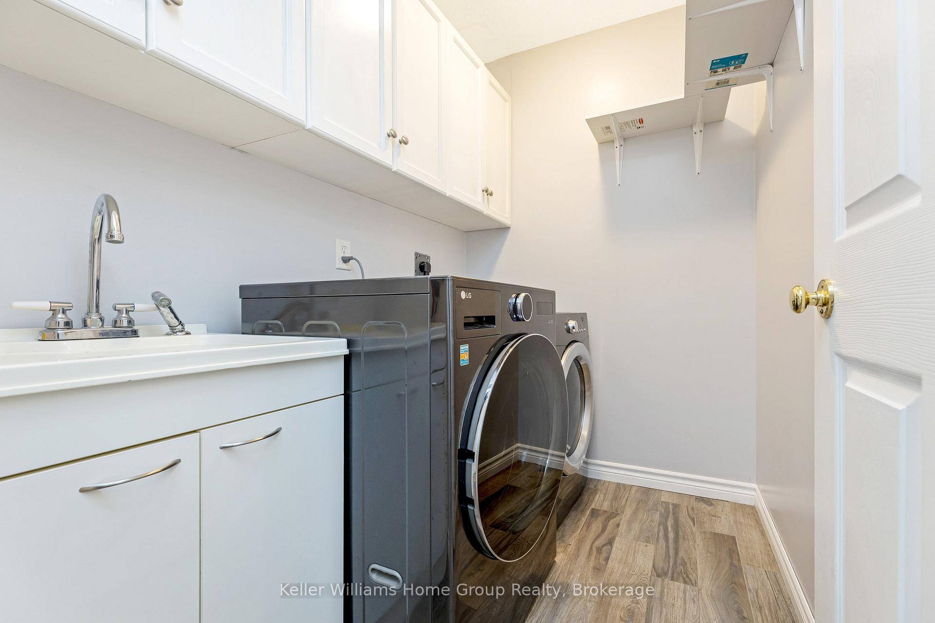 Photo 11 of 88 Doyle Drive, Guelph, Clairfields/Hanlon Business Park — HOMEH