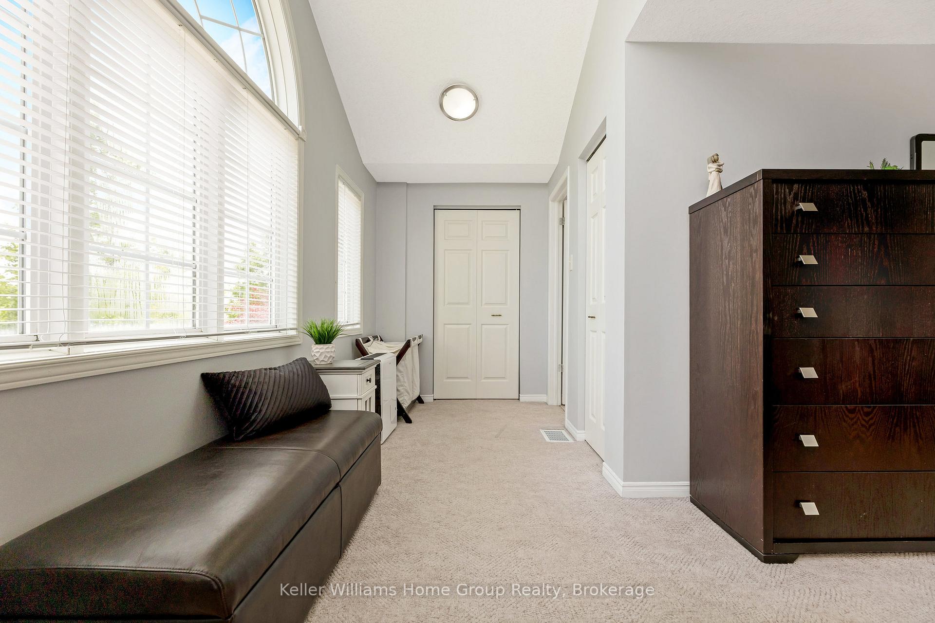 Photo 14 of 88 Doyle Drive, Guelph, Clairfields/Hanlon Business Park — HOMEH