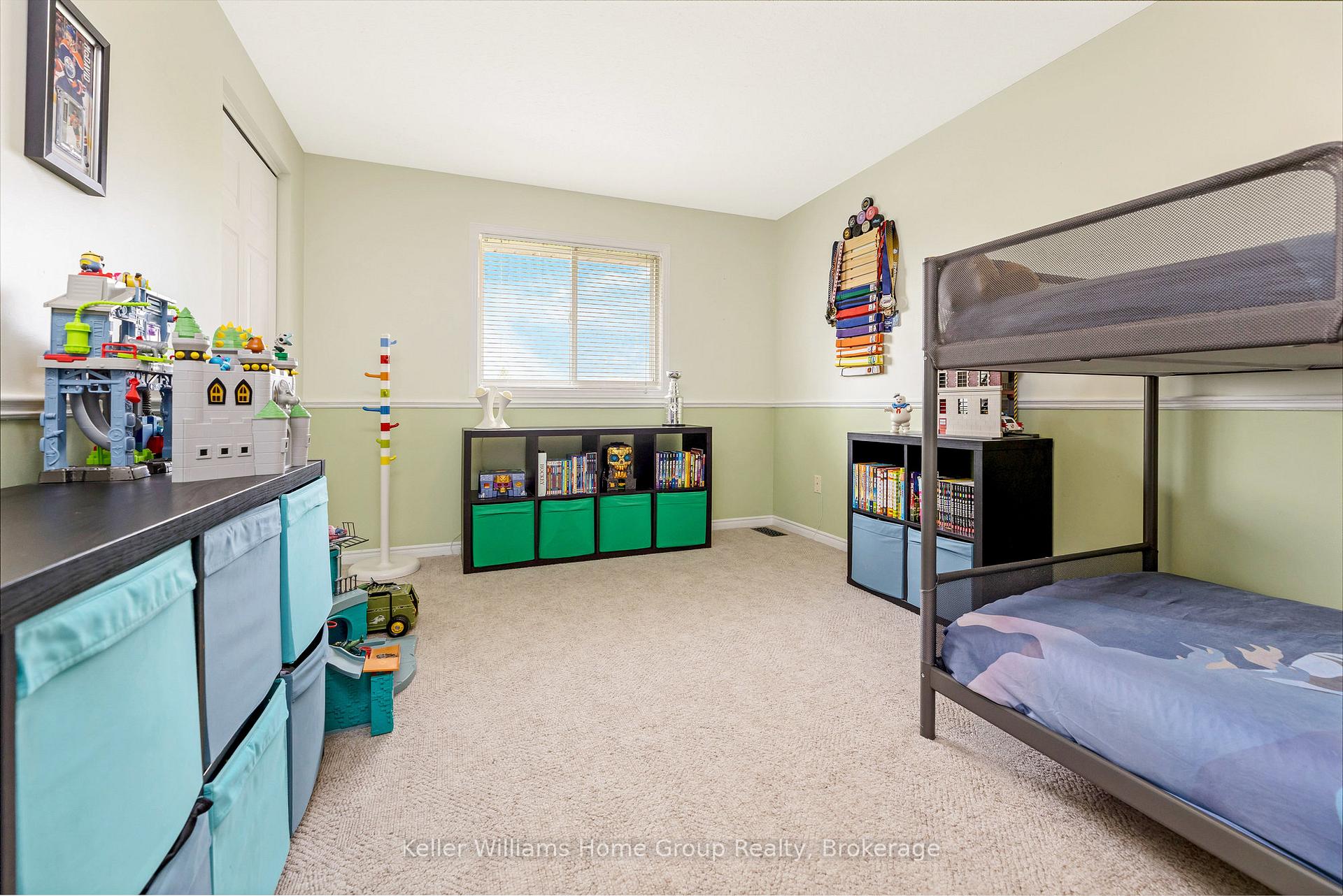 Photo 18 of 88 Doyle Drive, Guelph, Clairfields/Hanlon Business Park — HOMEH