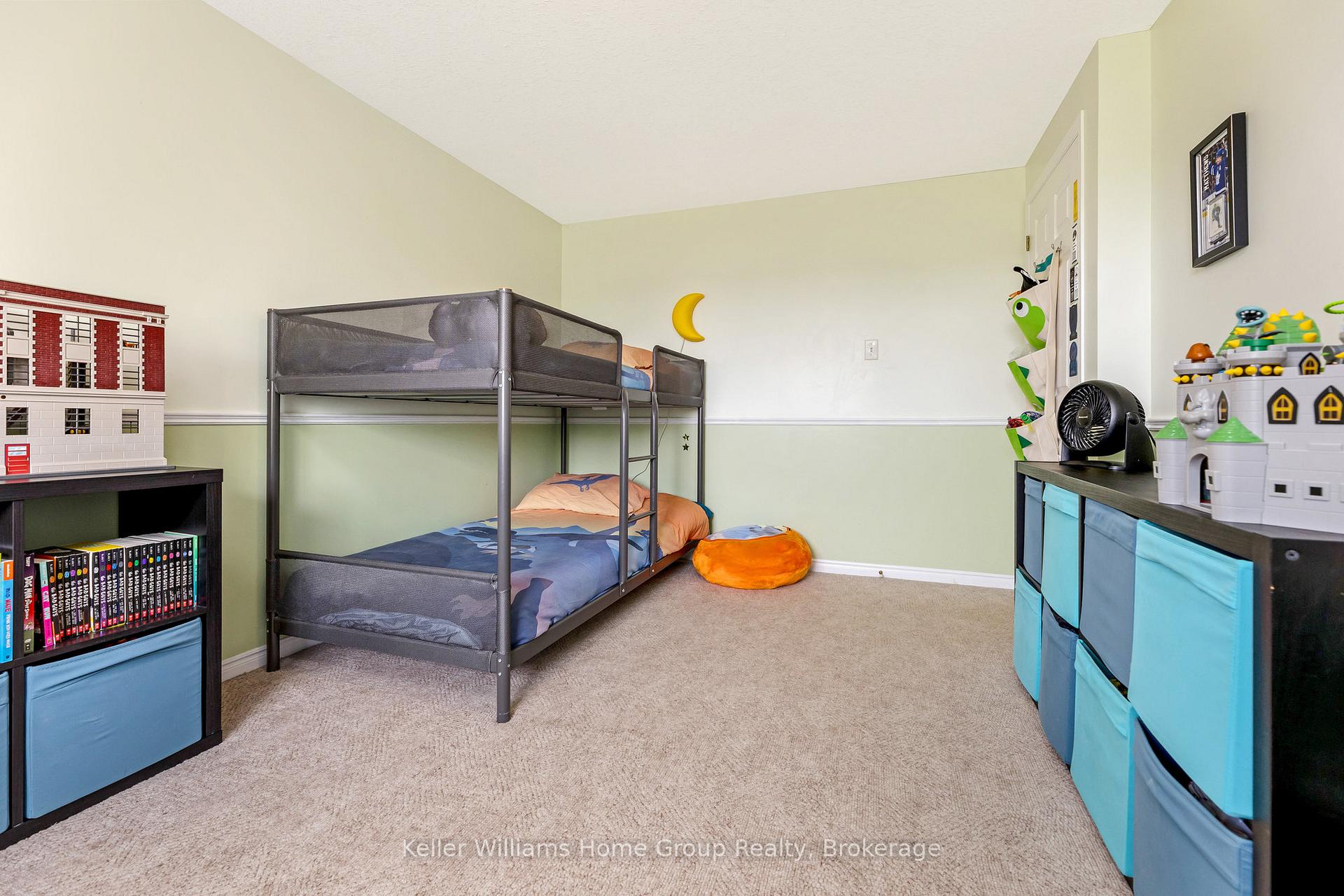 Photo 19 of 88 Doyle Drive, Guelph, Clairfields/Hanlon Business Park — HOMEH