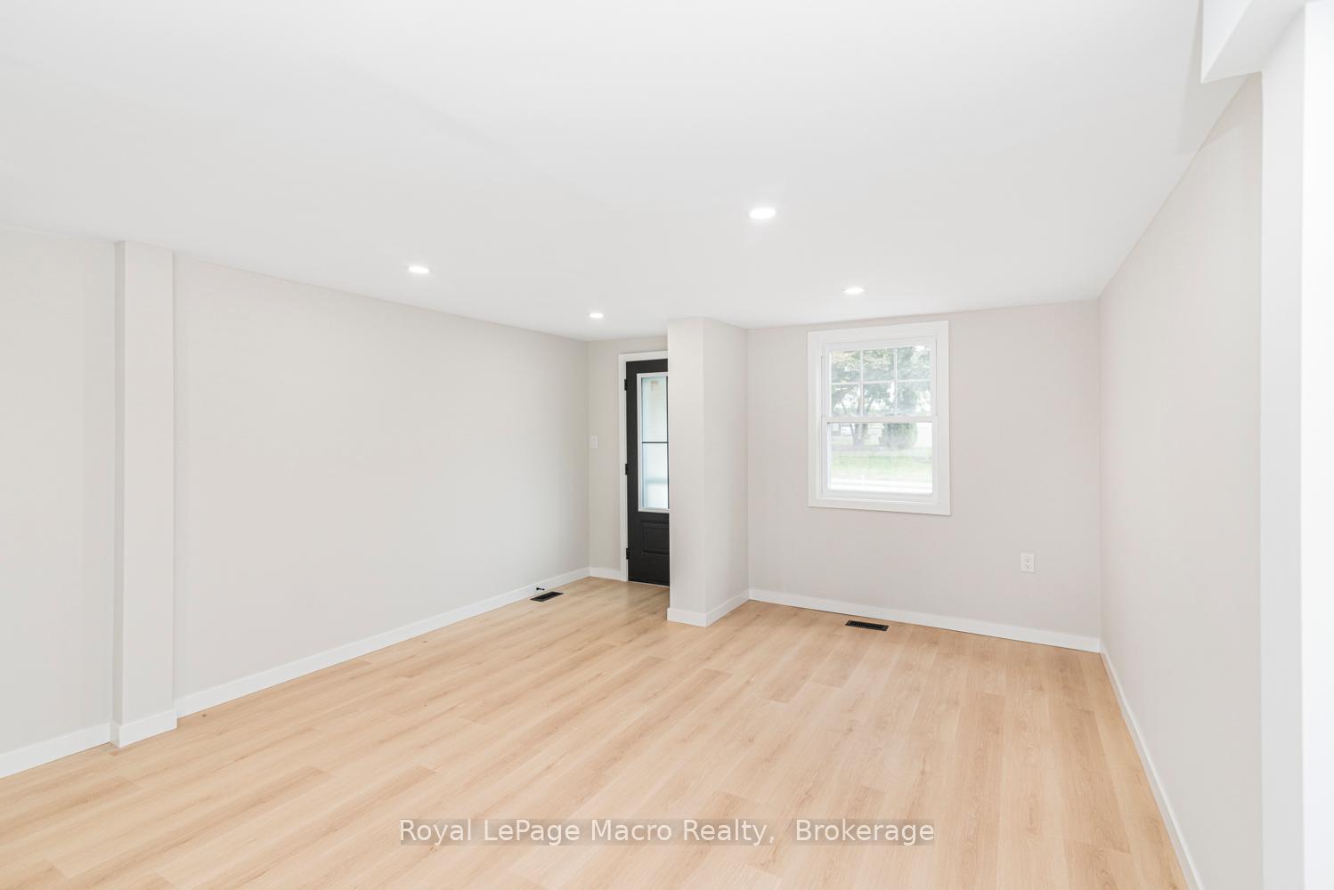 Photo 2 of 583 John Street N, Hamilton, North End — HOMEH