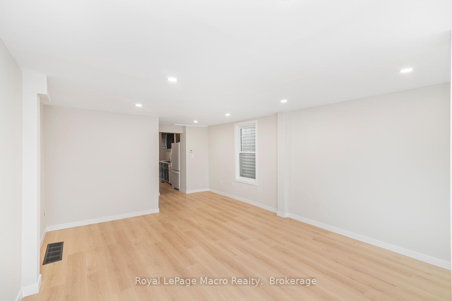 Photo 5 of 583 John Street N, Hamilton, North End — HOMEH